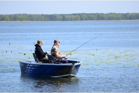 Bateau de pêche 'BREMA 400V'