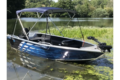 Bateau de pêche 'BREMA 480 FISHING PRO + VIVIER'