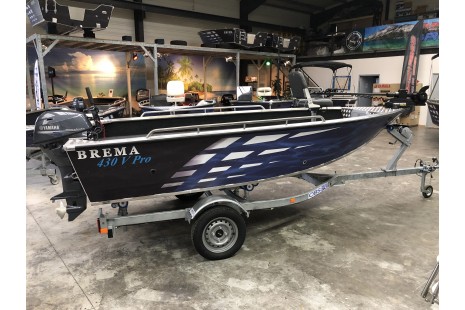 Bateau de pêche 'BREMA 430 FISHING PRO + VIVIER'